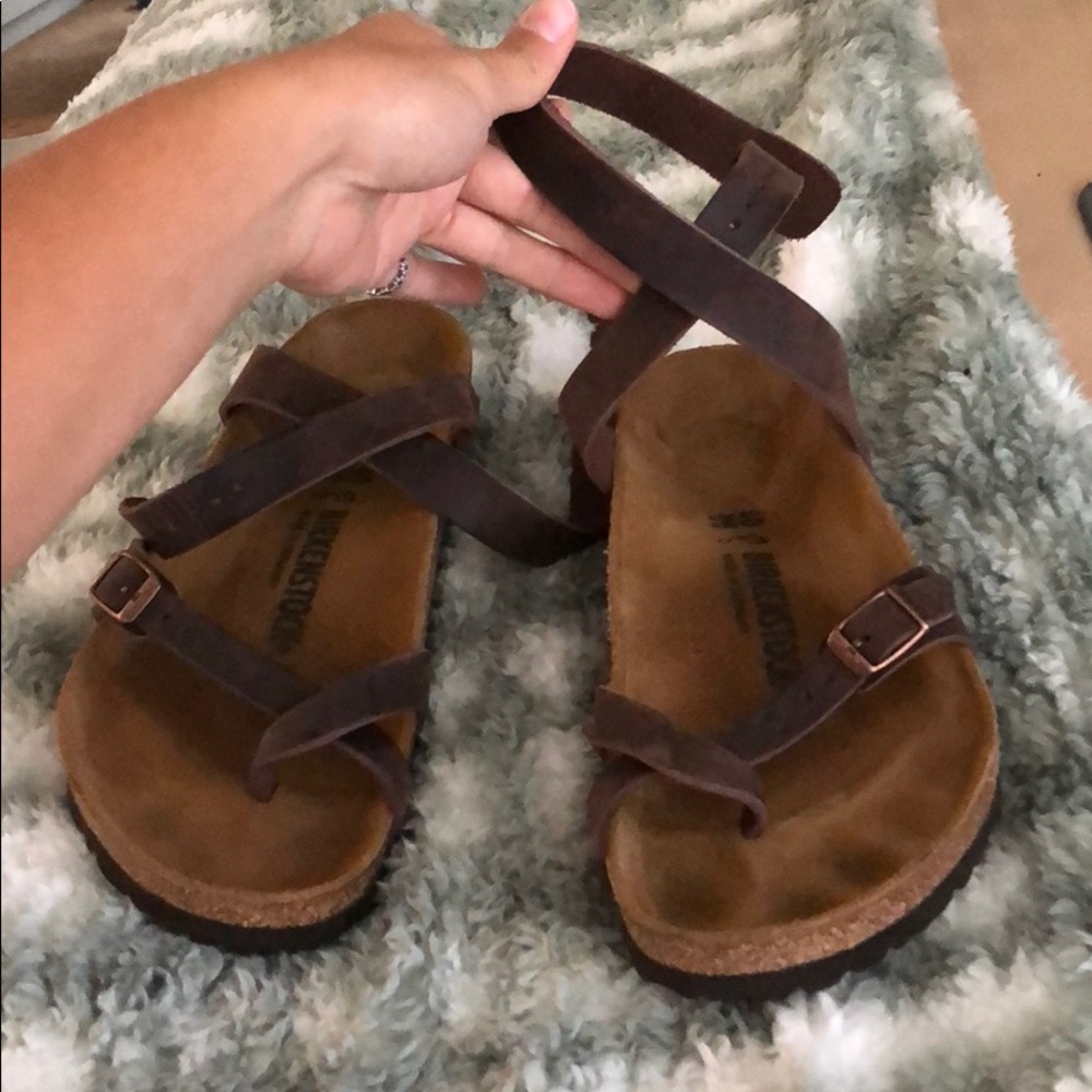 Wrap around Birkenstock’s!